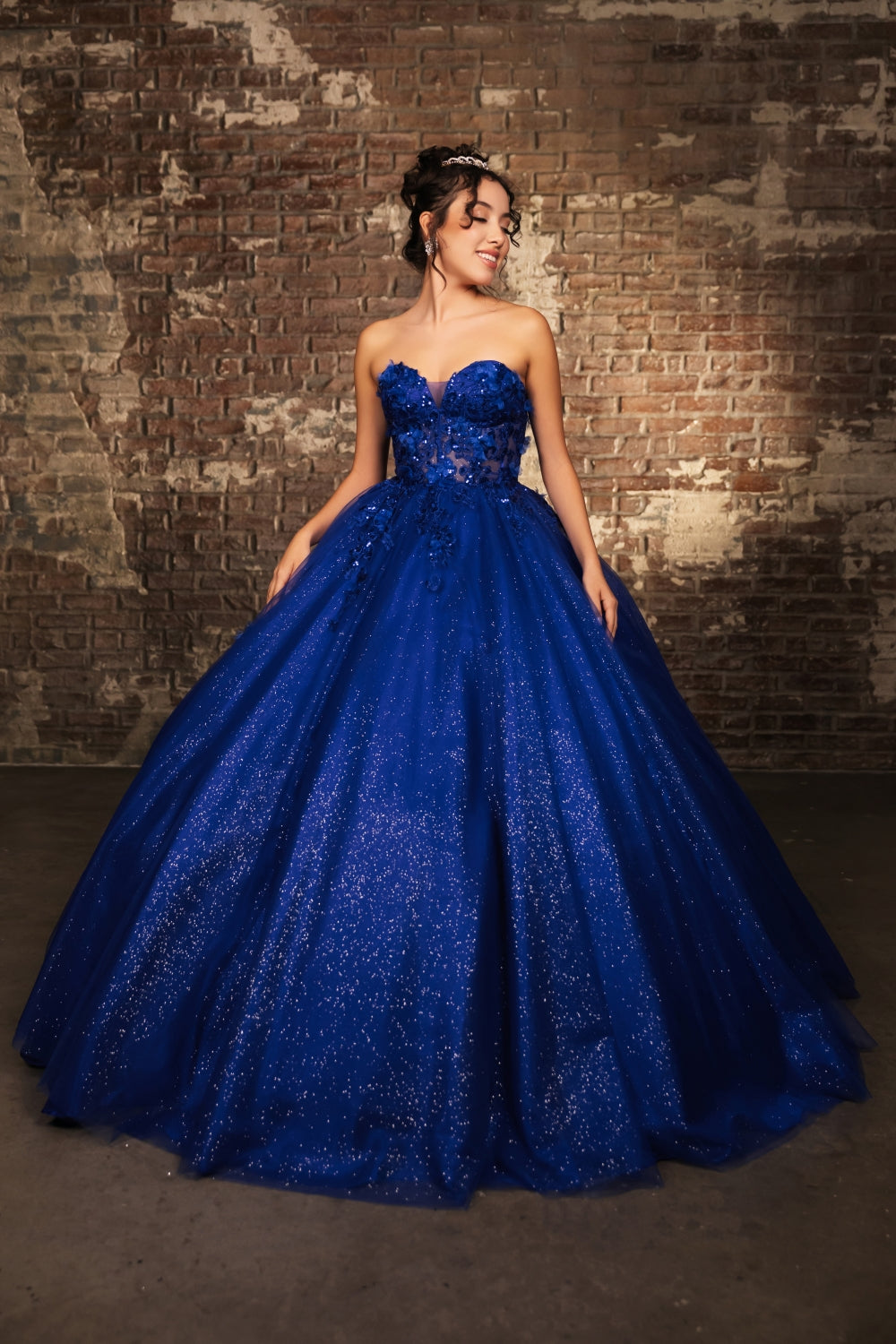 LK243 - ROYAL