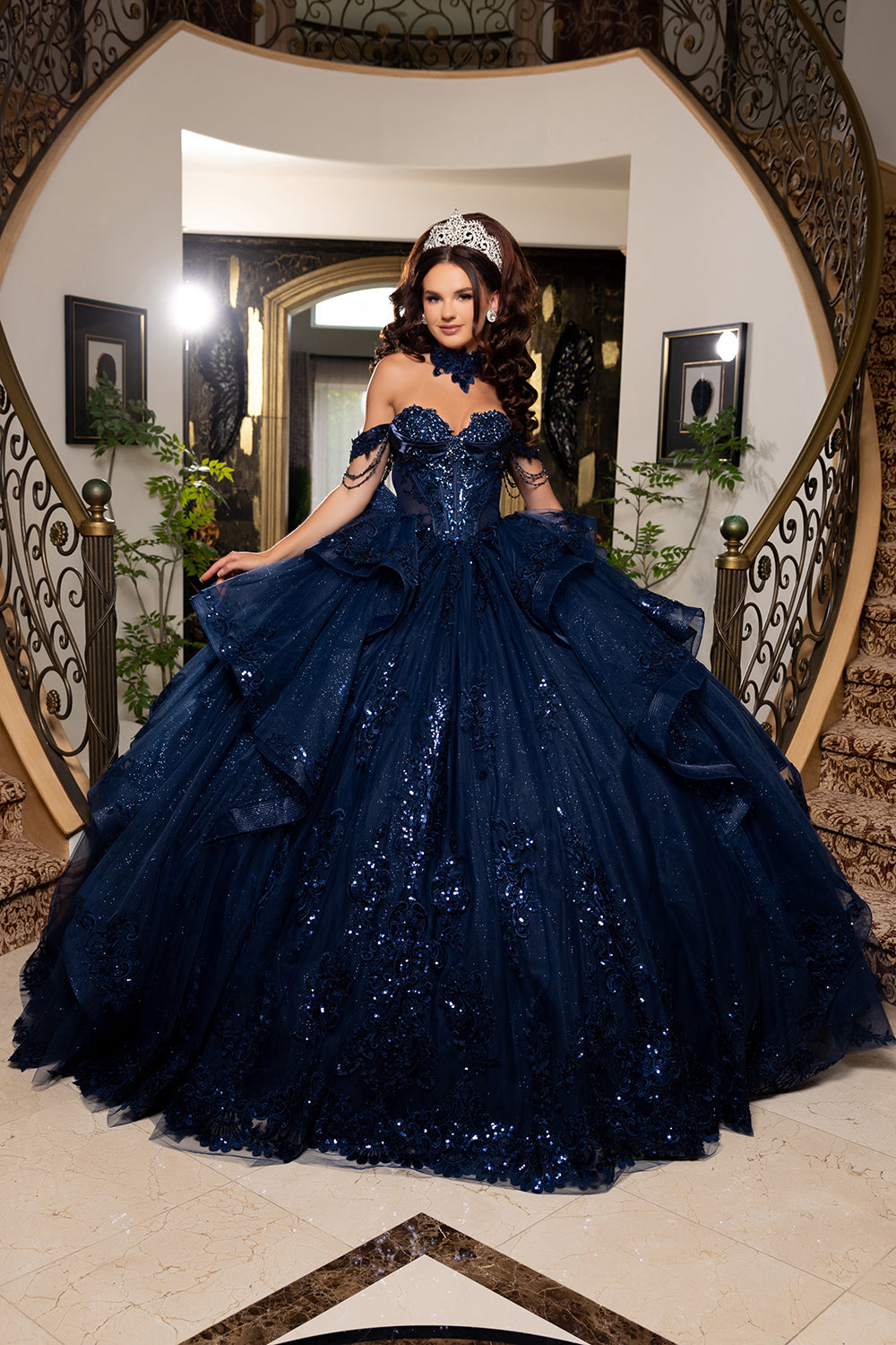LK306 Vestido de gala de quinceañera con corsé de pedrería, escote corazón y hombros descubiertos