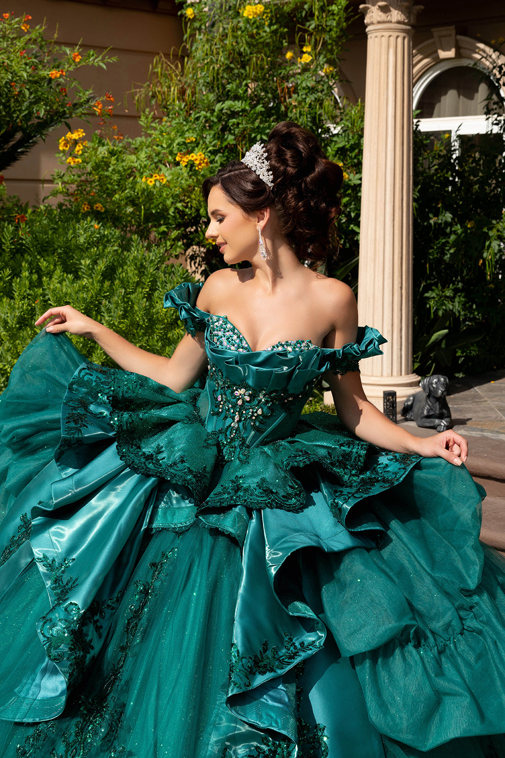 Vestido de Gala de Quinceañera con Corsé de Cuentas de Cristal LK307 con Hombros Descubiertos y Escote Corazón
