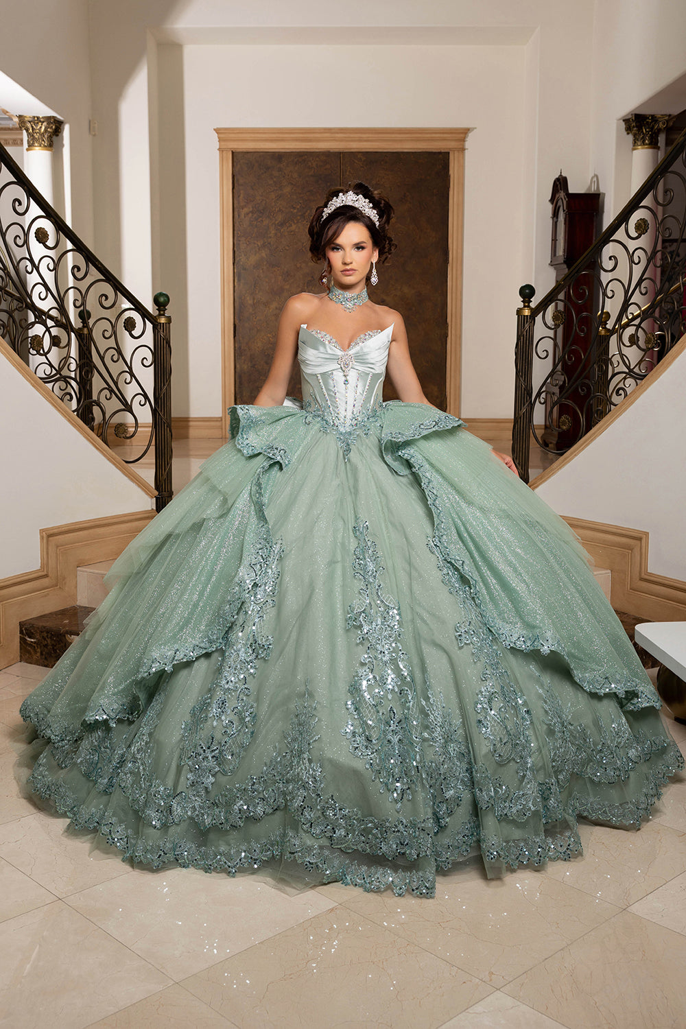 LK308 Vestido de Gala de Quinceañera con Falda Completa