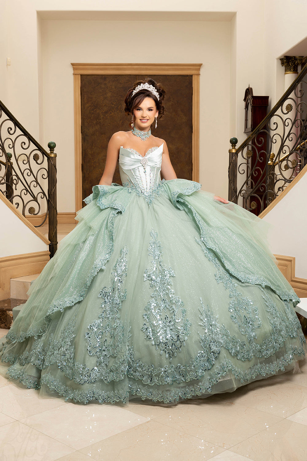 LK308 Vestido de Gala de Quinceañera con Falda Completa