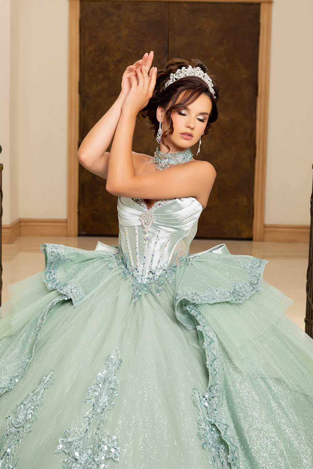 LK308 Vestido de Gala de Quinceañera con Falda Completa