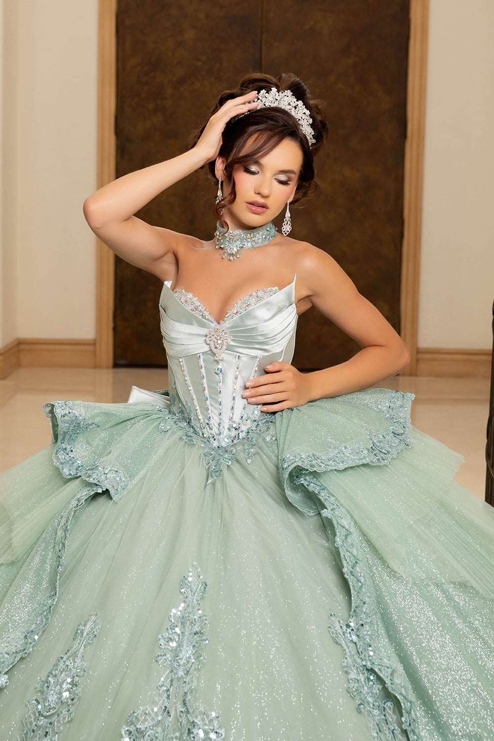 LK308 Vestido de Gala de Quinceañera con Falda Completa