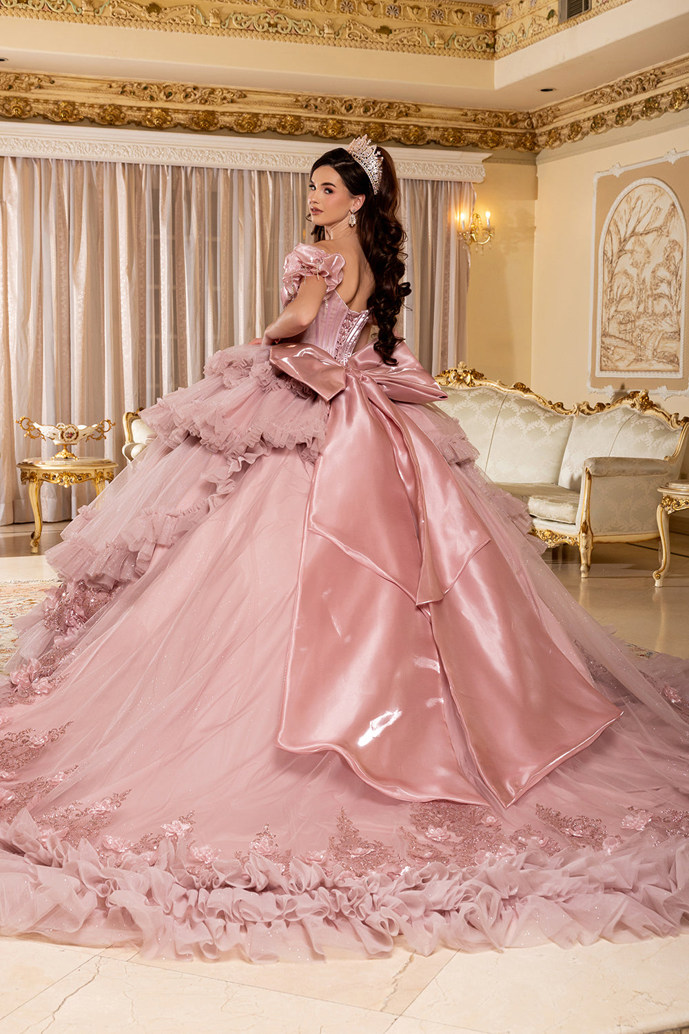 Vestido de Gala de Quinceañera LK312 con Volantes, Escote Corazón y Hombros Caídos