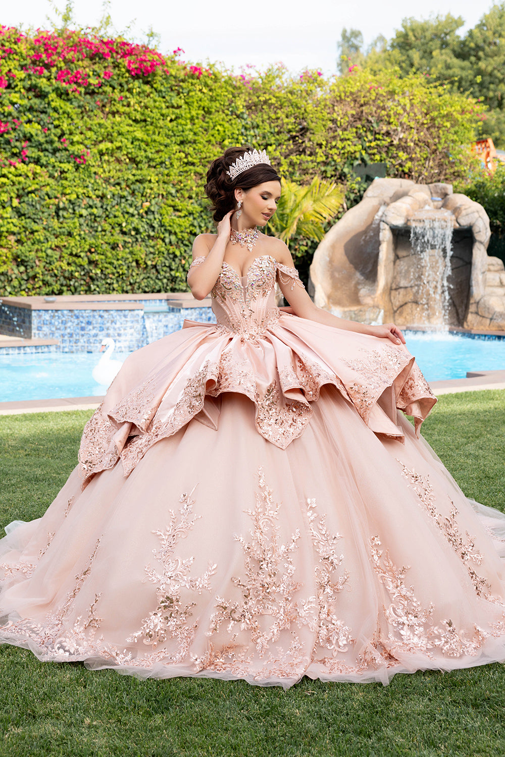 LK314 Vestido de gala de quinceañera con falda completa