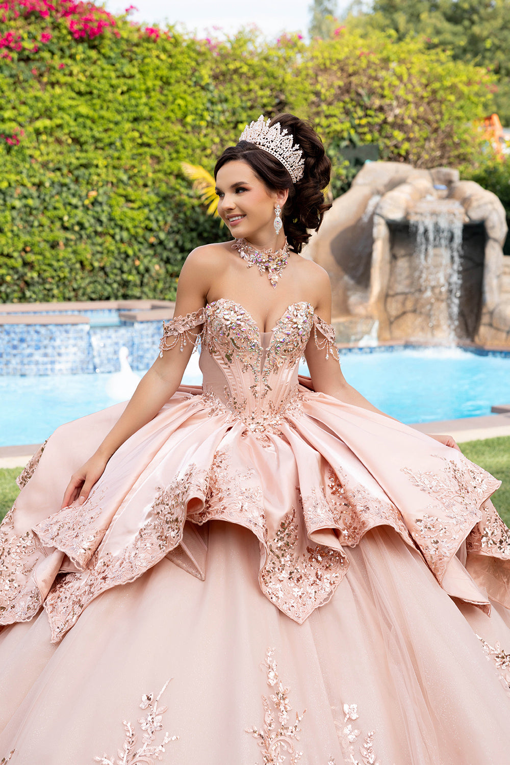 LK314 Vestido de gala de quinceañera con falda completa